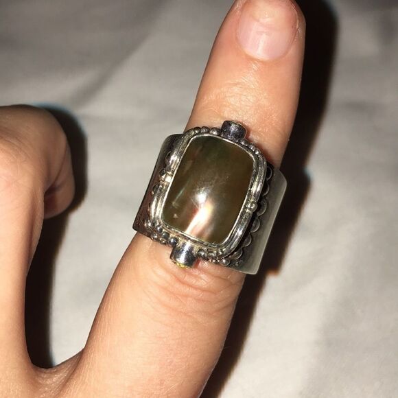 𝅺SAJEN Offerings labradorite hand carved ring - Picture 1 of 2